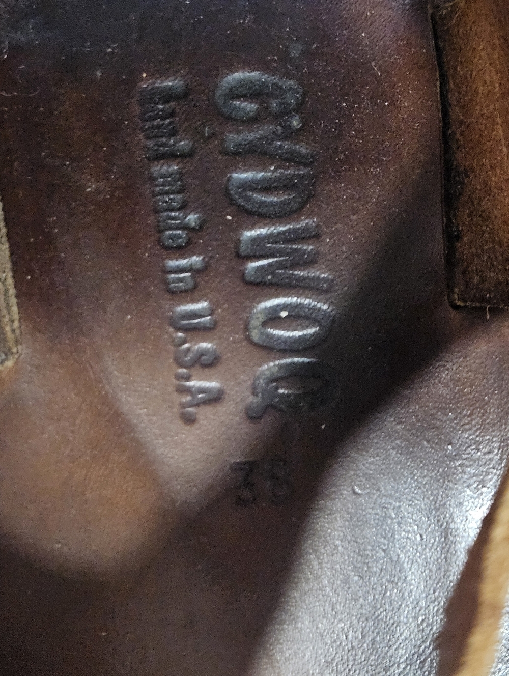 Cydwoq Brown Leather Toe-Loop Sandals - Picture 2 of 7